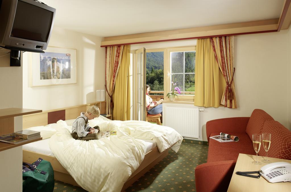 Hotel Mariasteinerhof Quarto foto